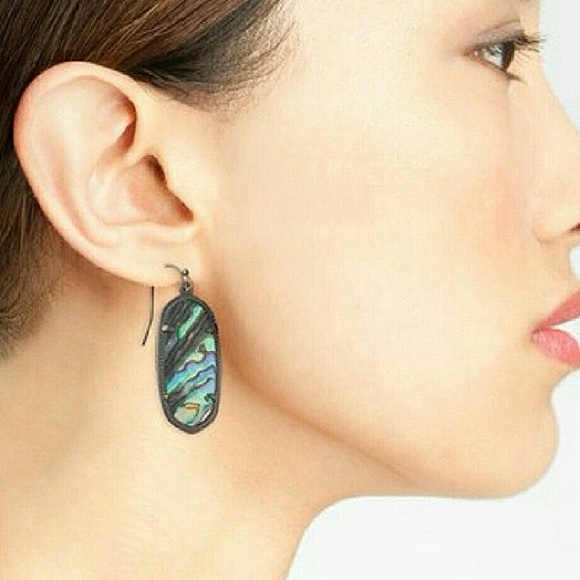 Kendra Scott • Elle Earrings • Gunmetal Tone Abalone Shell • French Wire - Picture 3 of 4